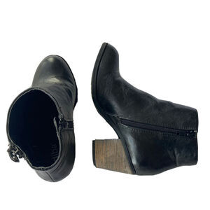 Diba Boots Sz 6M Dark Brown Ankle Side Zip Heels Casual Faux Leather Work Womens